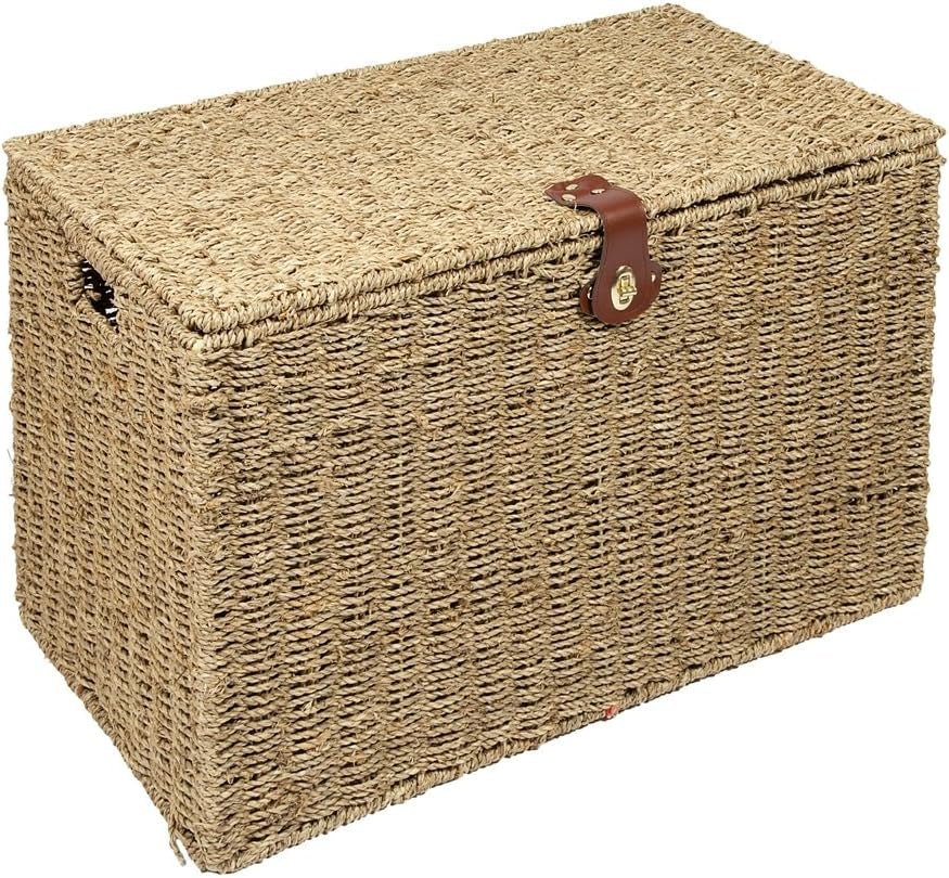 Seagrass Lidded Storage Trunk – Medium – closed trunk on white
