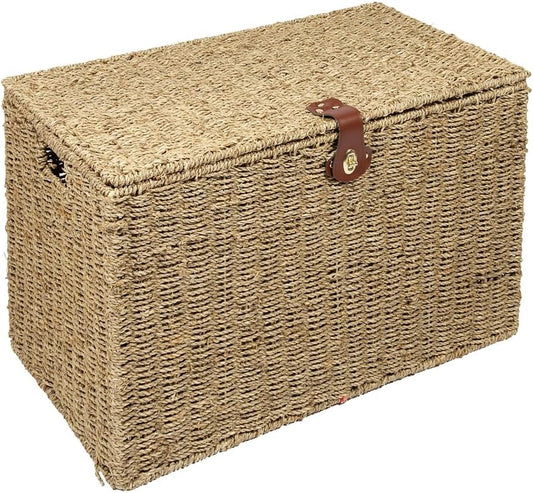 Seagrass Lidded Storage Trunk – Medium – closed trunk on white